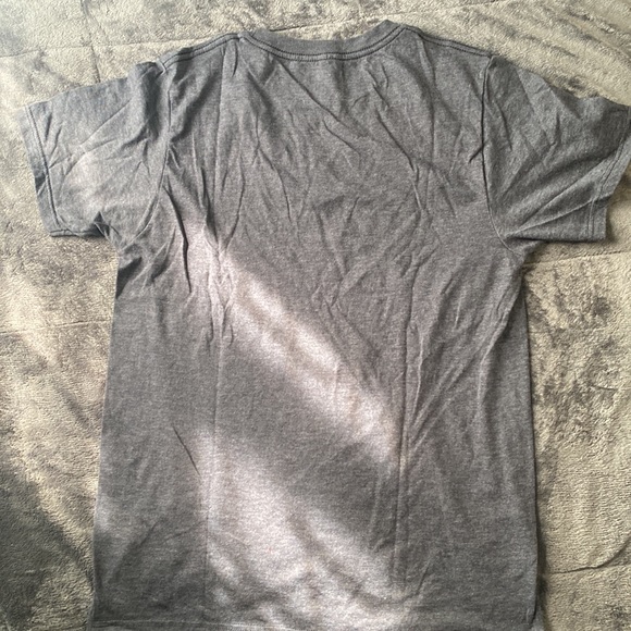 Hurley t shirt - Picture 3 of 3